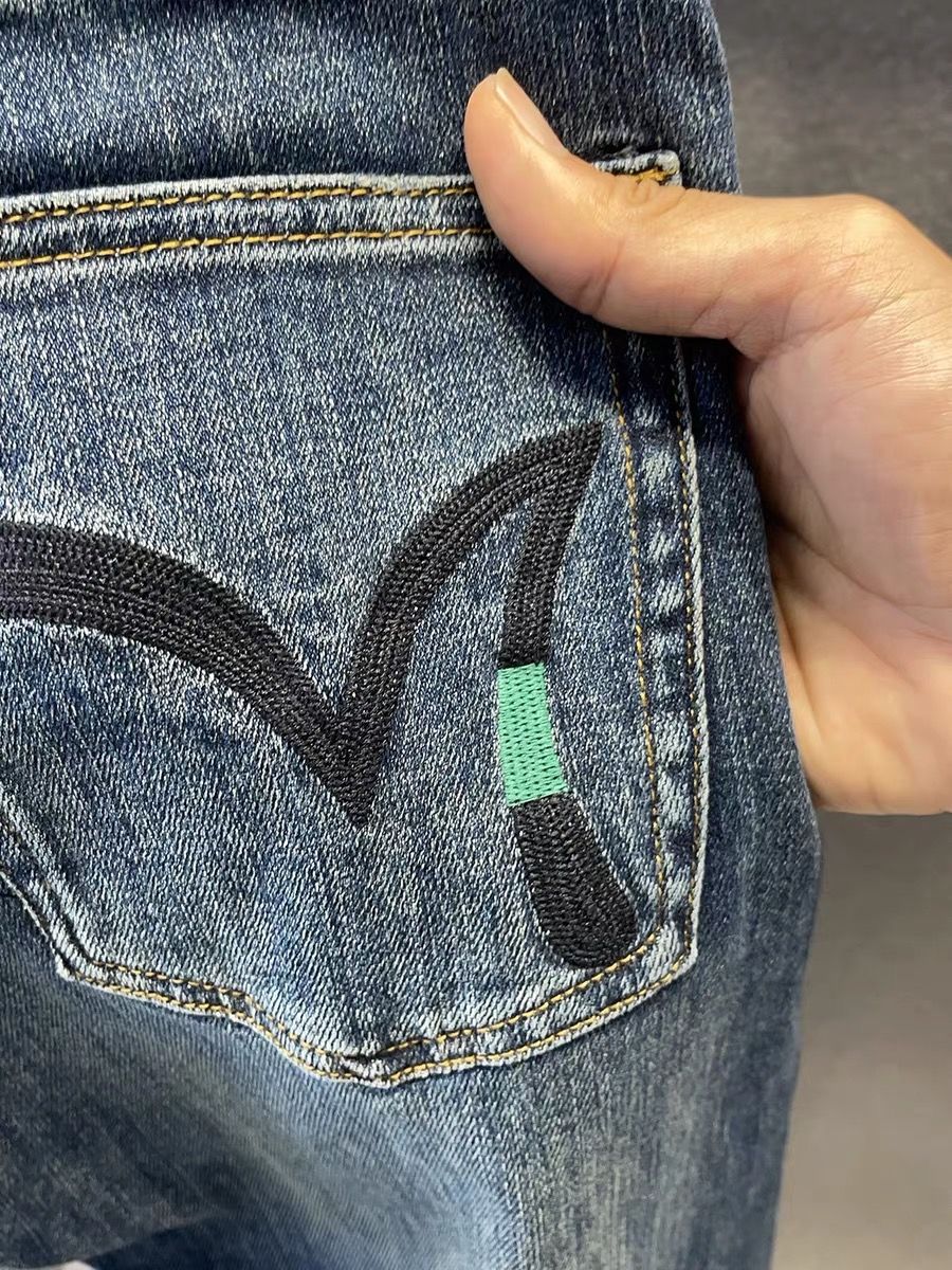Мужская одежда, джинсы в стиле – обзор и цена Embroidery On Jeans